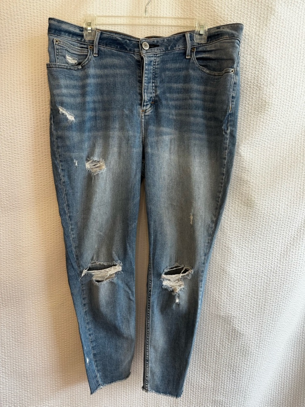 MAURICES Blue Distressed Skinny Jeans Size 18 Regular Button Fly Stretch Denim